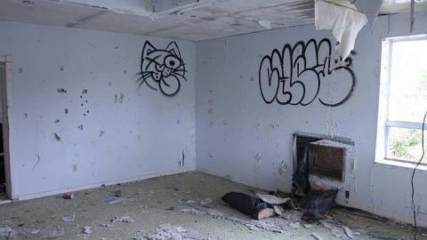 2017 Still Standing! - Motel-Longbranch311.jpg