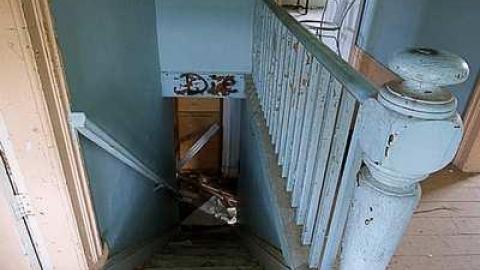 Cullen Gardens 3 - The-Prettiest-Street208.jpg