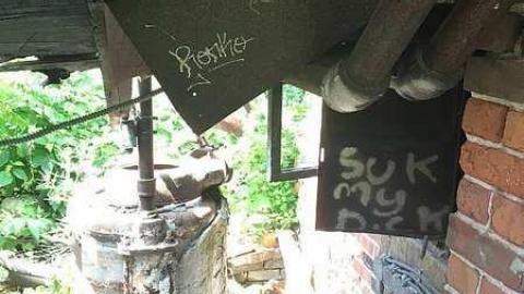 Half-burnt House - Lemieux-Island106.jpg