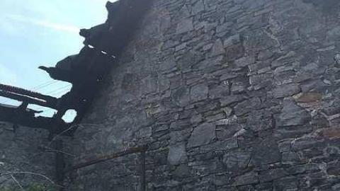 Half-burnt House - Lemieux-Island110.jpg