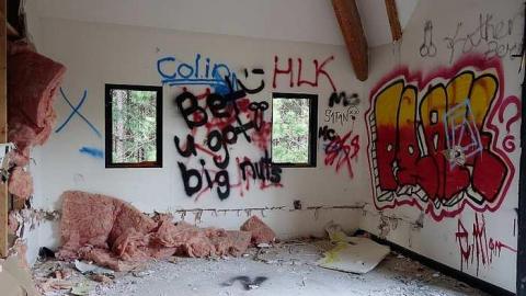 Trashed Beauty '17 - Pefferlaw-Shining-House145.jpg