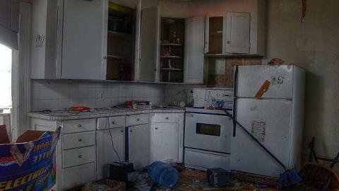 Outhouse Sorrow - Out-(let)-House15.jpg