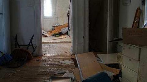 Out (let) House photo 2