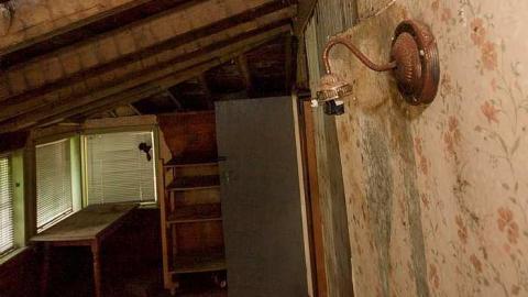 Little Grey House - IMG_0364s.jpg