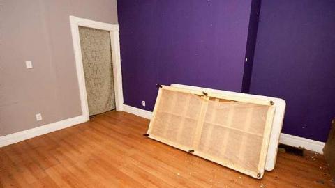 Little Grey House - IMG_0423s.jpg