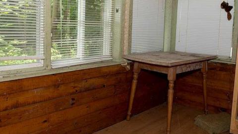 Little Grey House - IMG_3993s.jpg