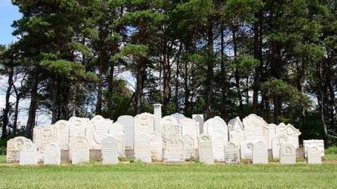 christmas lights up - Melancthon-(ghost-town)132.jpg