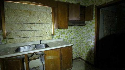 Red Bungalow - IMG_1664.jpg