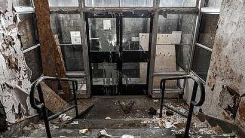 MAX decay Min Graffiti - DSC_3063.jpg