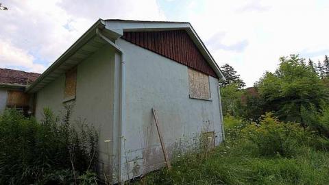 House Graveyard - IMG_1810.jpg