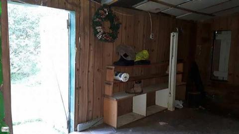 Pigeon Farmhouse - Guardian-Pigeons-Farmhouse26.jpg