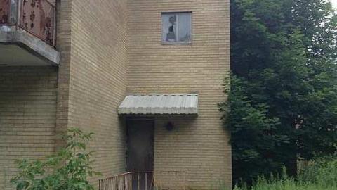 August 2017 - BoardedAbandoned-Apartment3.jpg