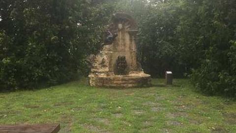 Rockcliffe Rockeries - Sopers-Fountain--Ruins15.jpg