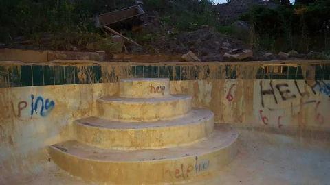 Gone forever - Abandoned-Grow-Op-Mansion--Drug-Dealers-Mansion--King-City234.jpg