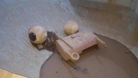 Gone forever - Abandoned-Grow-Op-Mansion--Drug-Dealers-Mansion--King-City235.jpg