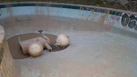 Gone forever - Abandoned-Grow-Op-Mansion--Drug-Dealers-Mansion--King-City230.jpg