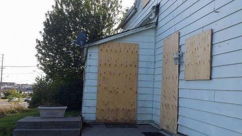 Newly vacant  - Upper-Story-Green40.jpg