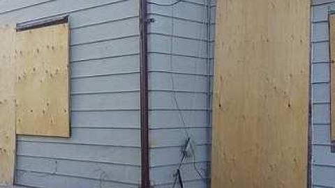 Newly vacant  - Upper-Story-Green43.jpg