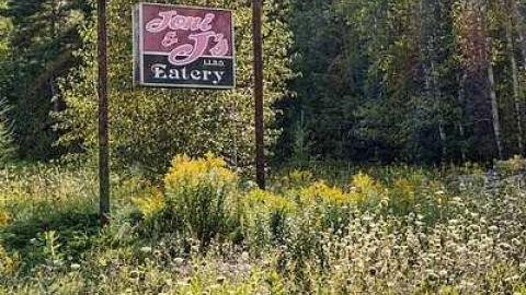 August Drive by - Oasis-Hotel-on-Silent-Lake23.jpg