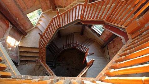 Cullen Gardens Main Building - Cullen-Gardens250.jpg