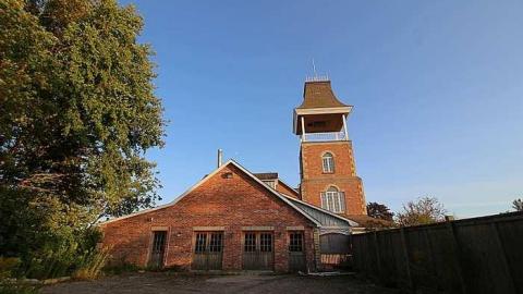 Cullen Gardens Main Building - Cullen-Gardens261.jpg