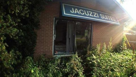 Motel - t-IMG_1431.jpg