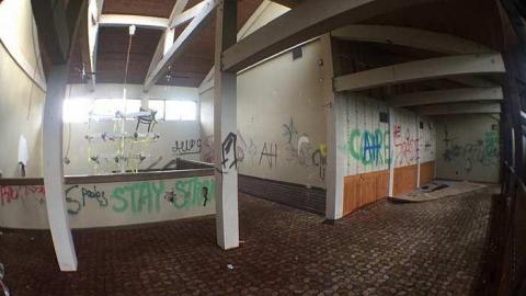 Motel - i-IMG_0448.jpg