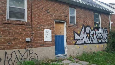 Abandoned Strip photo 5