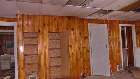 Moldy L'Amour - Who-Owns-These-Memories109.jpg