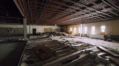 Photo from Pretty Empty