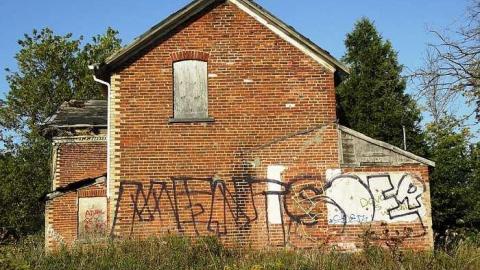 House Still There - DSCF1722.jpg