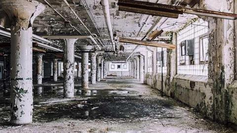 Cookie/Candy Factory - McCormicks-Biscuit-Factory988.jpg