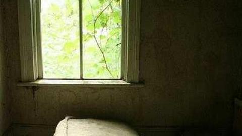 McKay House - Mother-Marys-Messy-Mansion56.jpg