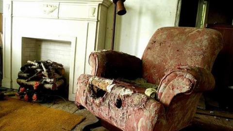 McKay House - Mother-Marys-Messy-Mansion135.jpg