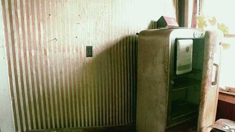 McKay House - Mother-Marys-Messy-Mansion138.jpg