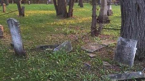 Wilsons Hill - Wilsons-Hill-Cemetery34.jpg