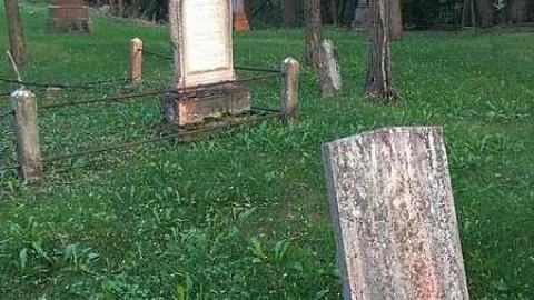 Wilsons Hill - Wilsons-Hill-Cemetery21.jpg