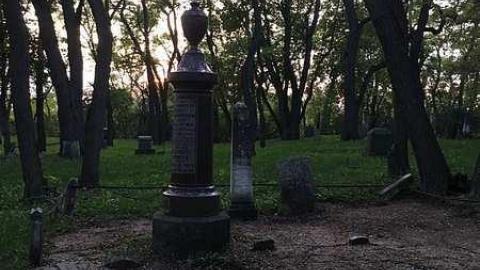 Wilsons Hill - Wilsons-Hill-Cemetery22.jpg