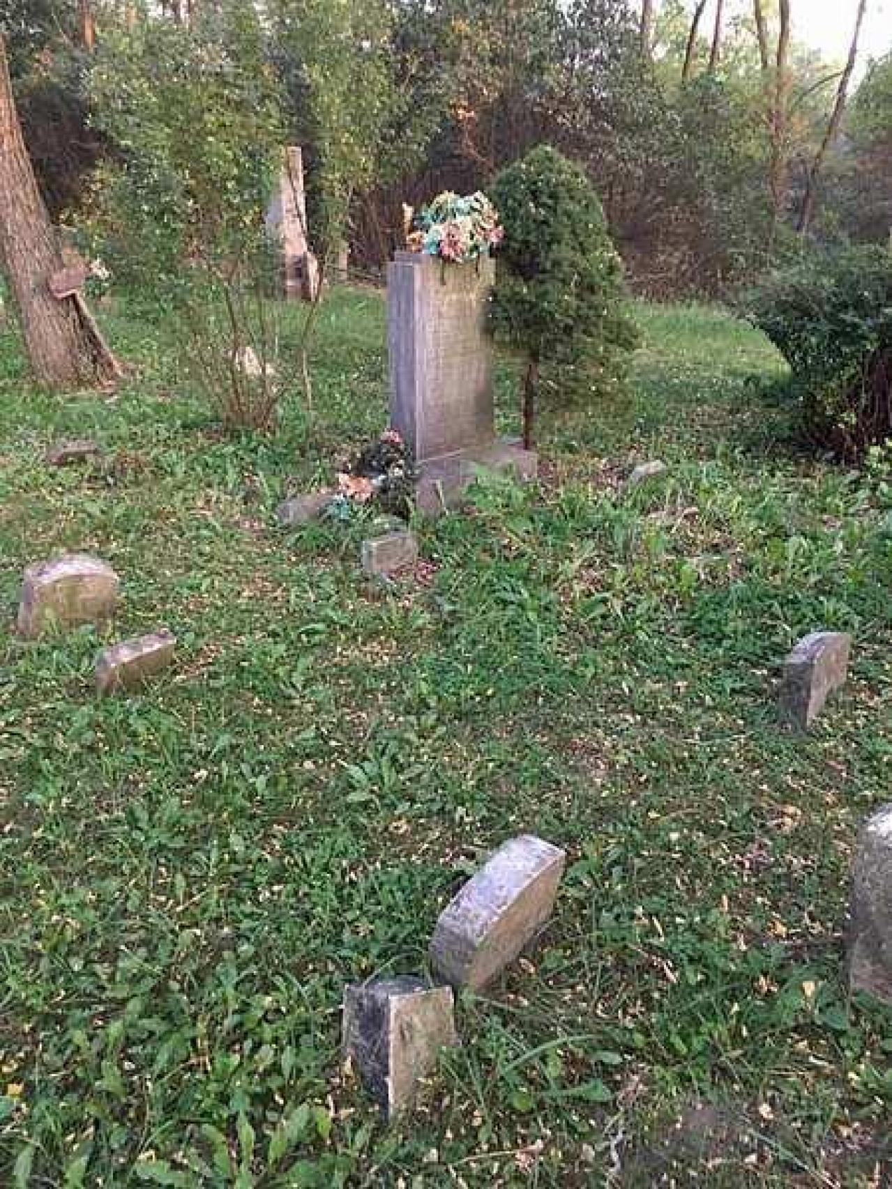 Wilsons Hill - Wilsons-Hill-Cemetery23.jpg