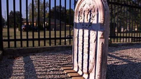 A Light In Yonder Skies  - Tillsonburg-Pioneer-Graveyard10.jpg