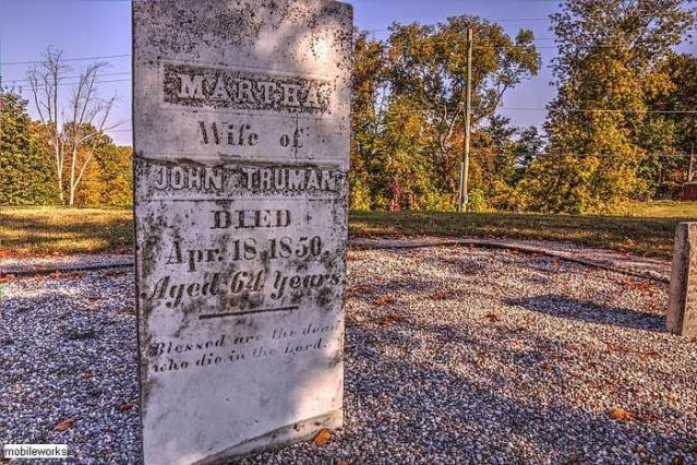Tillsonburg Pioneer Graveyard photo 5