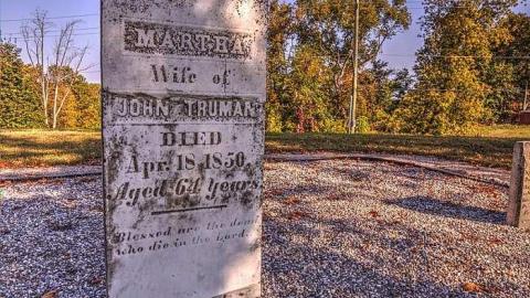 A Light In Yonder Skies  - Tillsonburg-Pioneer-Graveyard45.jpg