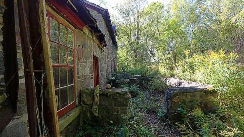 Awesome Brick House - Clarington-Jackpot104.jpg