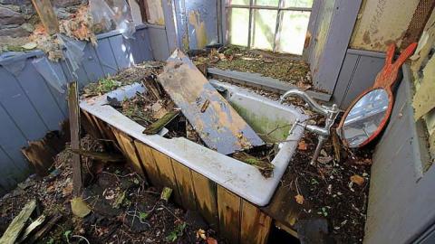 Awesome Brick House - Clarington-Jackpot108.jpg