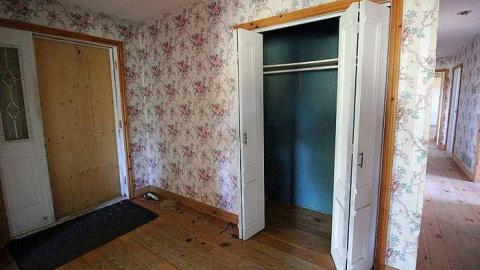 Blue Bungalow - Moldy-407-Takeover4.jpg