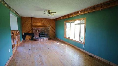 Blue Bungalow - Moldy-407-Takeover8.jpg