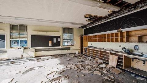 The End - Dr.-F.J.-Donevan-Collegiate16.jpg