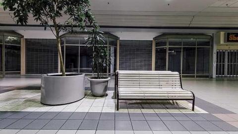 Dead Mall - Five-to-Zero18.jpg