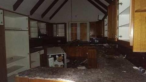 Vandal Presence  - 20171002_020842.jpg