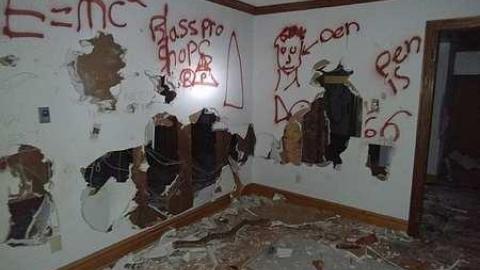 Vandal Presence  - 20171002_021009.jpg